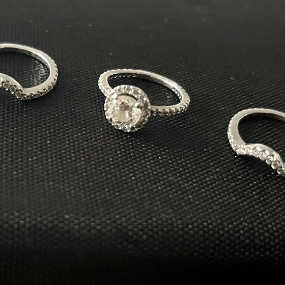 Set (3) of Platinum Diamond rings. - Picture 4 of 4
